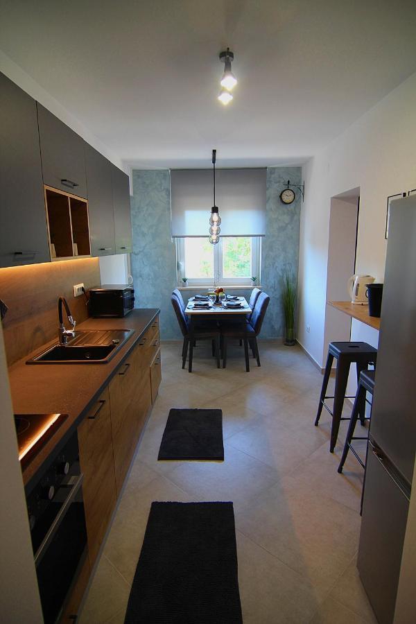 Apartman Stella Veruda Lägenhet Pula Exteriör bild